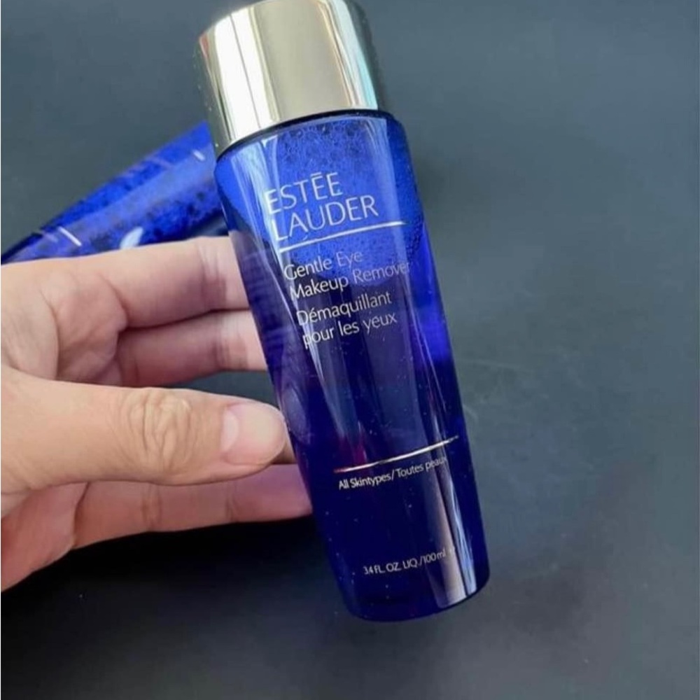 Estée Lauder - Picture 3 of 5